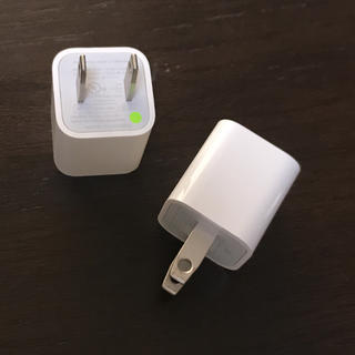 アップル(Apple)のUSB コンセント Apple(バッテリー/充電器)
