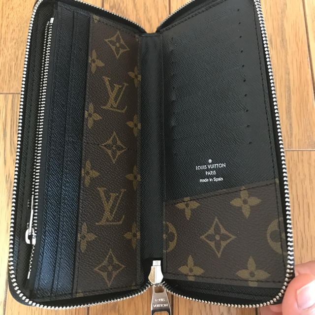 LOUIS VUITTON(ルイヴィトン)の新品未使用 ルイヴィトン 財布★LOUIS VUITTON メンズのファッション小物(長財布)の商品写真