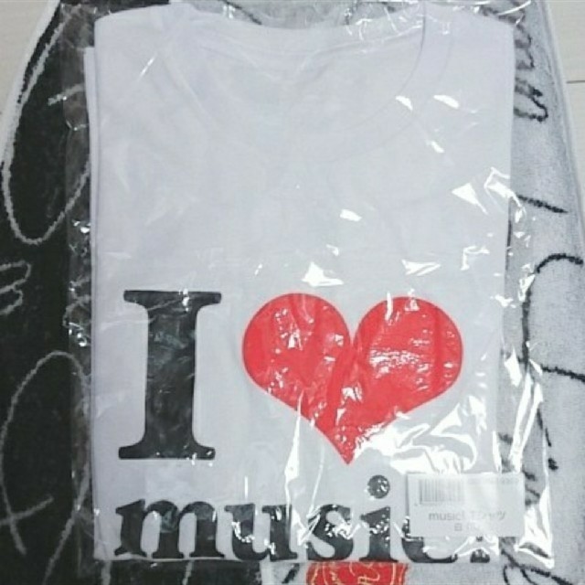 namie amuro『I❤music』Tシャツ・sizeS エンタメ/ホビーのタレントグッズ(ミュージシャン)の商品写真