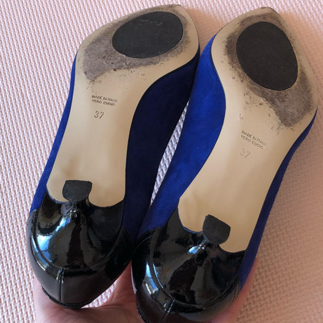 PELLICO(ペリーコ)のペリーコ ローヒール パンプス レディースの靴/シューズ(ハイヒール/パンプス)の商品写真
