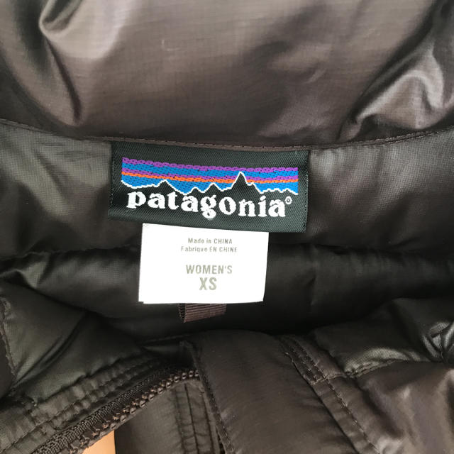 patagonia(パタゴニア)のpatagonia パタゴニア ダウンコート 美品 日本サイズ9号 レディースのジャケット/アウター(ダウンコート)の商品写真
