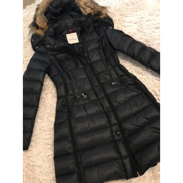 Siさま専用  MONCLER HERMIFUR モンクレール エルミファー レディースのジャケット/アウター(ダウンコート)の商品写真