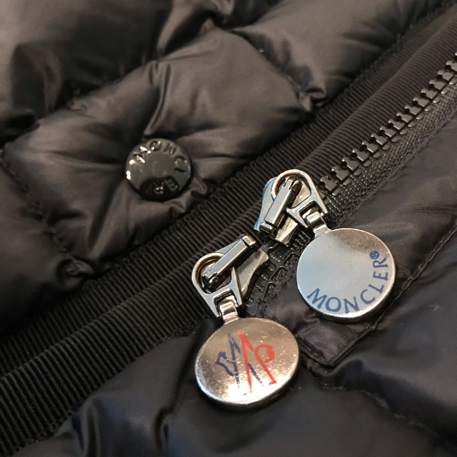 Siさま専用  MONCLER HERMIFUR モンクレール エルミファー レディースのジャケット/アウター(ダウンコート)の商品写真