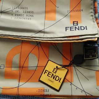 フェンディ(FENDI)の【Xmas目玉品】【新品タグ付】「FENDI」シルクスカーフ(バンダナ/スカーフ)