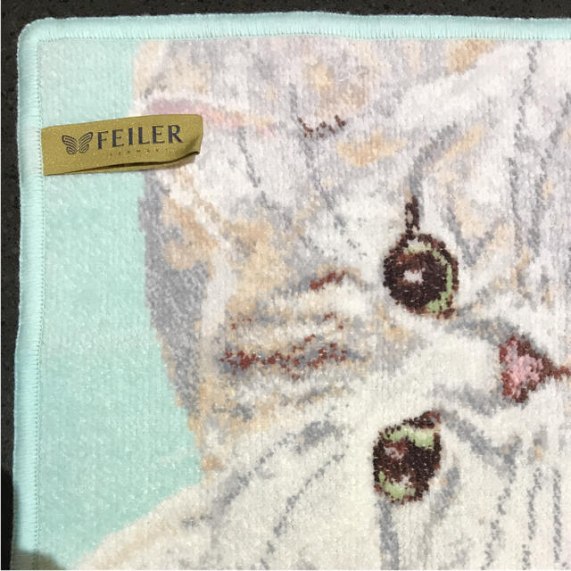 FEILER(フェイラー)のフェイラーハンカチ白猫ラッピング付き レディースのファッション小物(ハンカチ)の商品写真