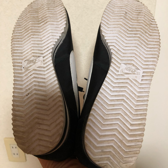 NIKE(ナイキ)の専用  ナイキ コルテッツナイロン  ブラック25.5cm レディースの靴/シューズ(スニーカー)の商品写真