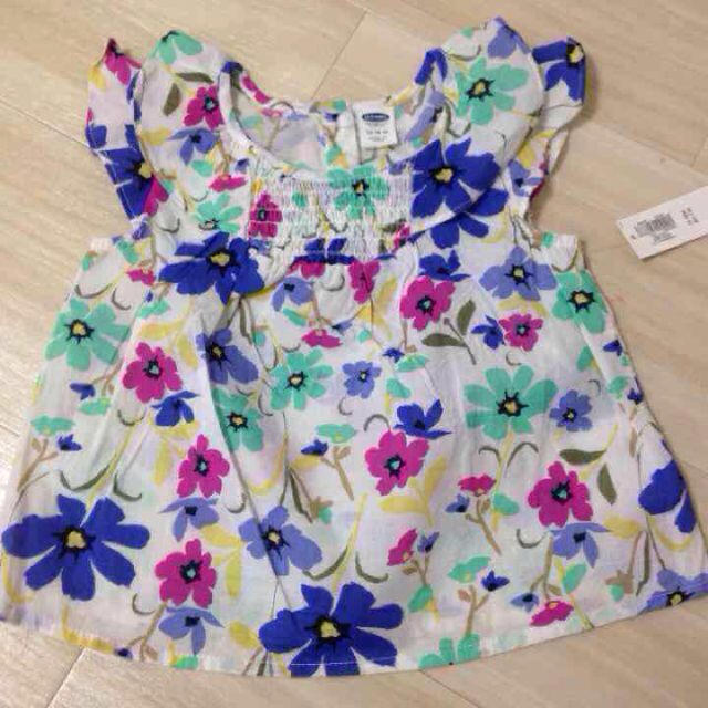 Old Navy(オールドネイビー)の新品花柄チュニック キッズ/ベビー/マタニティのキッズ服女の子用(90cm~)(その他)の商品写真