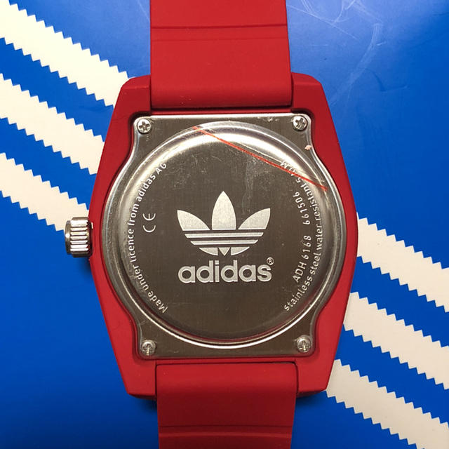 adidas(アディダス)の激カワ！adidas アディダス 腕時計 赤 レディースのファッション小物(腕時計)の商品写真