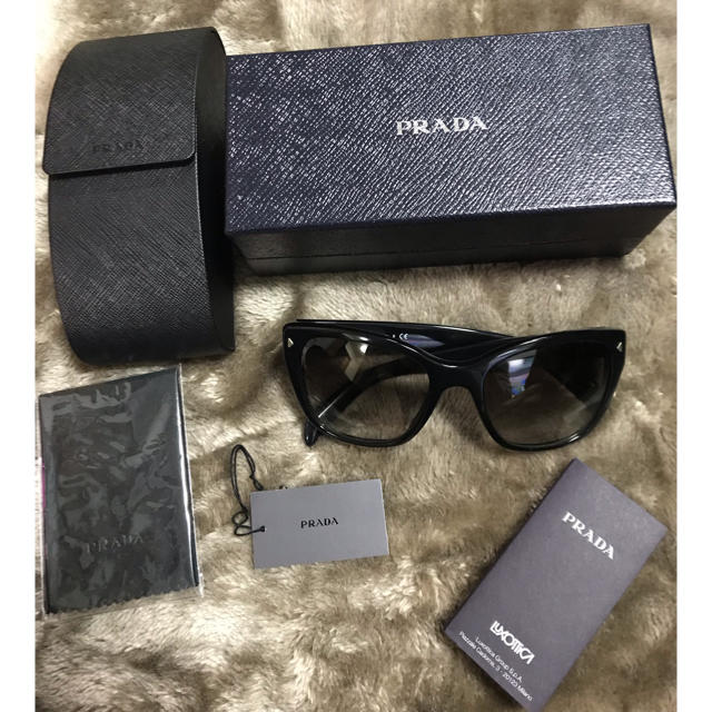 ファッション小物PRADA サングラス