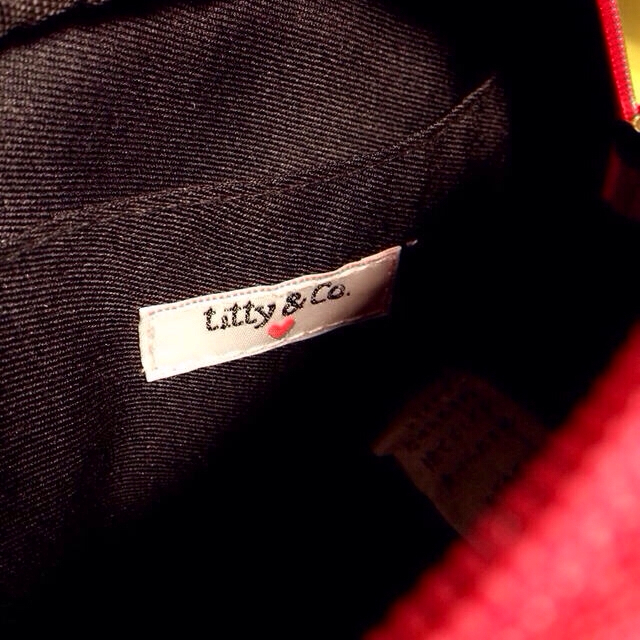 titty&co(ティティアンドコー)のtitty & Co.★赤ポーチ レディースのファッション小物(ポーチ)の商品写真