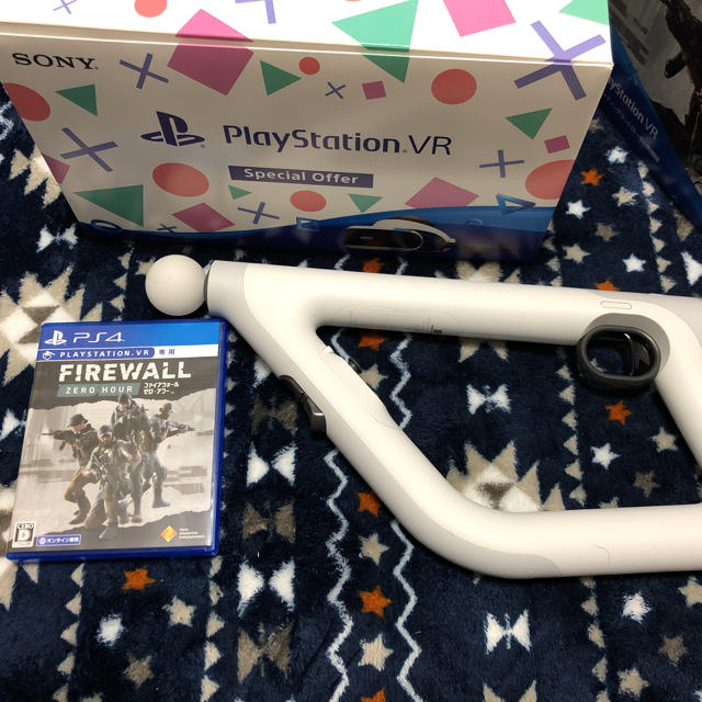 PlayStation VR(プレイステーションヴィーアール)のPs vr本体(未使用) ファイアウオールコントローラーセット エンタメ/ホビーのゲームソフト/ゲーム機本体(家庭用ゲーム機本体)の商品写真