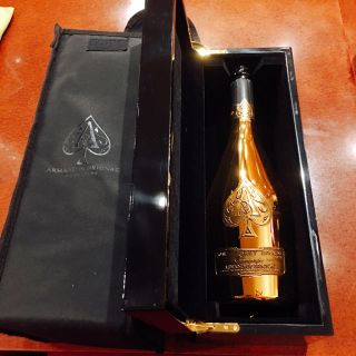 ドンペリニヨン(Dom Pérignon)のアルマンド ゴールド (シャンパン/スパークリングワイン)