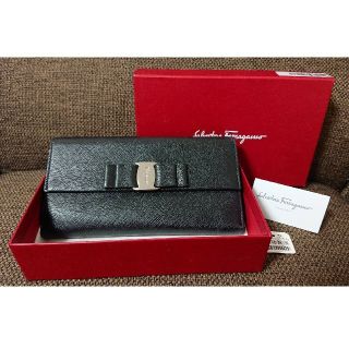 サルヴァトーレフェラガモ(Salvatore Ferragamo)のサルヴァトーレ フェラガモ Ferragamo ヴァラ 長財布(財布)