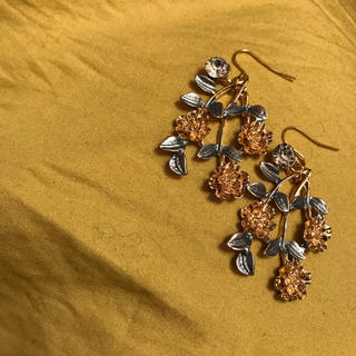 ロキエ(Lochie)の handmade accessory ∫  pierce or earring(ピアス)