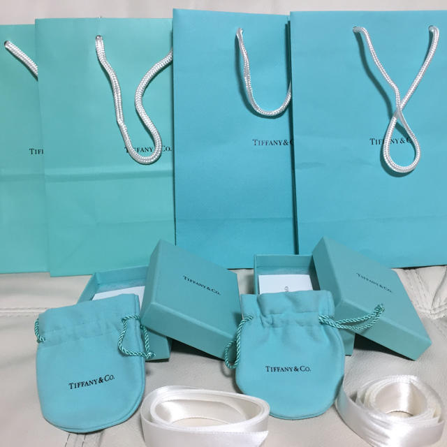 Tiffany & Co.(ティファニー)のティファニー Tiffany&co.  ショッパー箱リボン保存袋 レディースのバッグ(ショップ袋)の商品写真