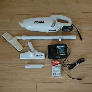 マキタ(Makita)のmakita コードレス 掃除機(掃除機)