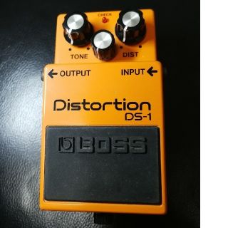 ボス(BOSS)のBOSS DS-1 定番ディストーションペダル(エフェクター)