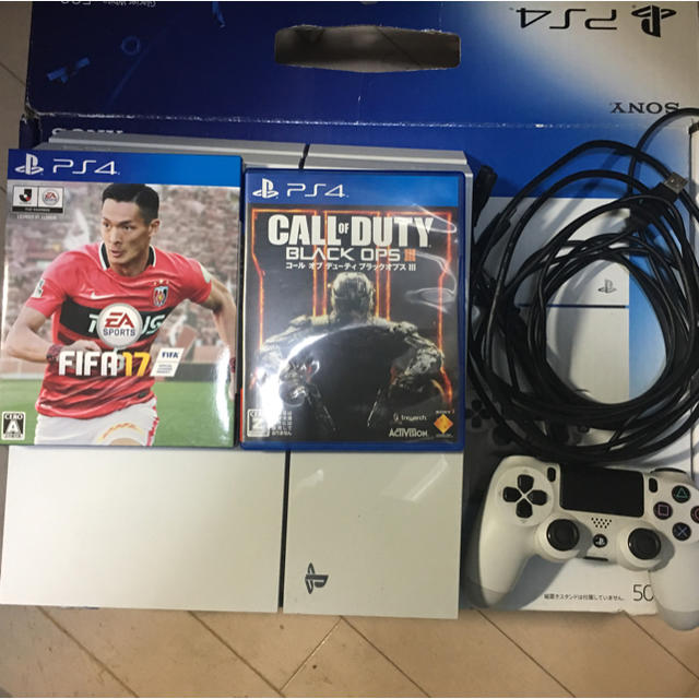 PS4  本体 BO3 FIFA17セットゲームソフト/ゲーム機本体