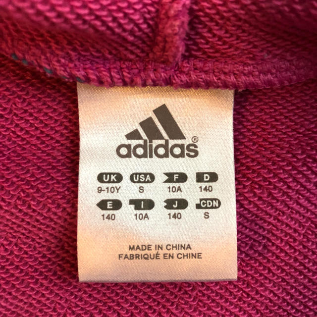 adidas(アディダス)のアディダス 140 パーカー キッズ/ベビー/マタニティのキッズ服女の子用(90cm~)(ジャケット/上着)の商品写真