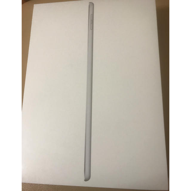 美品 ipad 2018 シルバー 128gb wifi 9.7  6th