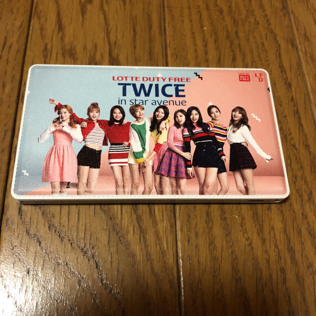 TWICE モモ　star avenue lotte トレカ