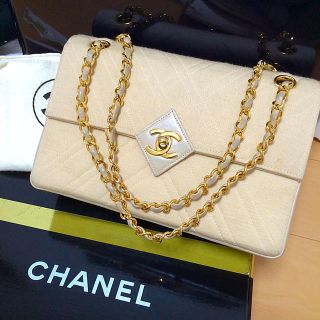 シャネル(CHANEL)のCHANELチェーンマトラッセ(ショルダーバッグ)