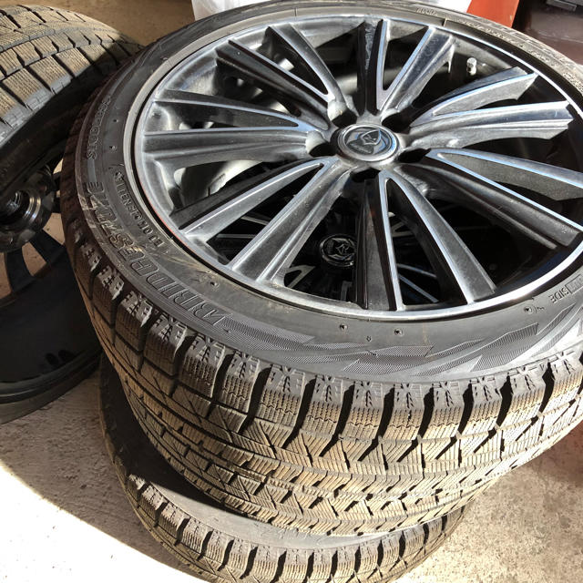 BRIDGESTONE(ブリヂストン)のブリヂストン ブリザック VRX スタッドレス プリウス50 215/45R17 自動車/バイクの自動車(タイヤ・ホイールセット)の商品写真