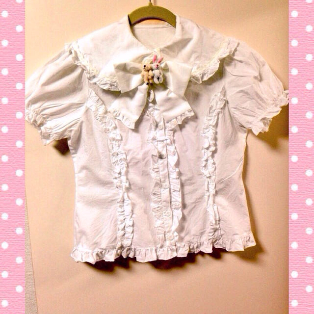 metamorphose temps de fille(メタモルフォーゼタンドゥフィーユ)の♡メタモ/くま耳付きブラウス♡値下げ レディースのトップス(シャツ/ブラウス(長袖/七分))の商品写真