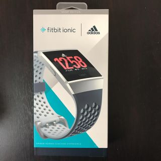 アディダス(adidas)の【tracii様用】Fitbit ionic adidasエディション(腕時計(デジタル))