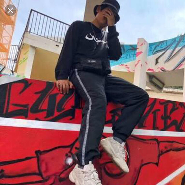 18SS Supreme TONAL TAPING TRACK PANT BLACK SMALL 88 12307 18SS Supreme TONAL TAPING TRACK PANT BLACK SMALL 88 12307