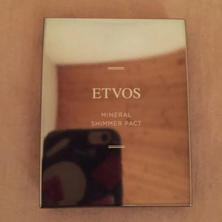 エトヴォス(ETVOS)のETVOS 送料込・美品 ミネラルシマーパクト クリアベージュ(フェイスカラー)