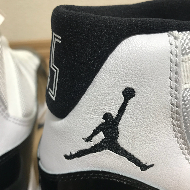 てもカッコ NIKE - NIKE エアジョーダン11コンコルド 27.5cmの通販 by トモ's shop|ナイキならラクマ ったもの