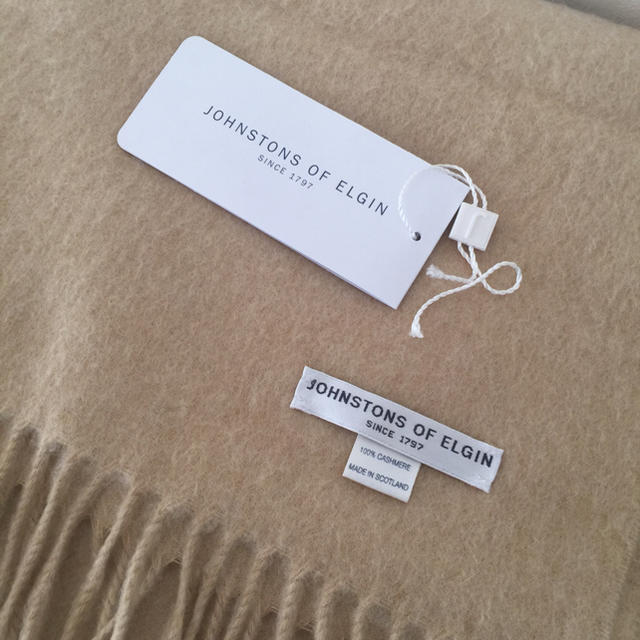 Johnstons(ジョンストンズ)の最終お値下げ♫美品  ジョンストンズ  カシミヤ 大判 ストール レディースのファッション小物(ストール/パシュミナ)の商品写真
