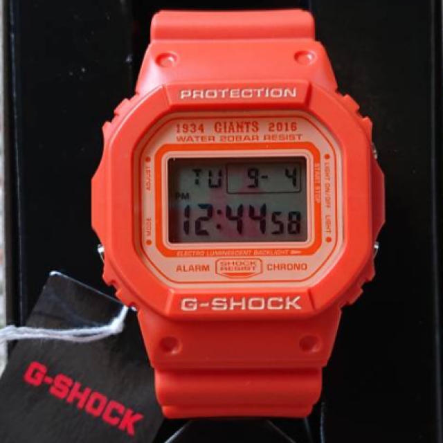 G-SHOCK(ジーショック)の【590本限定品】G-SHOCK DW-5600 読売ジャイアンツ コラボ 完品 メンズの時計(腕時計(デジタル))の商品写真