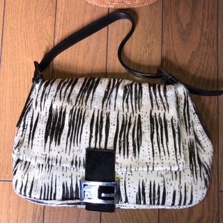 フェンディ(FENDI)のFENDI(ショルダーバッグ)