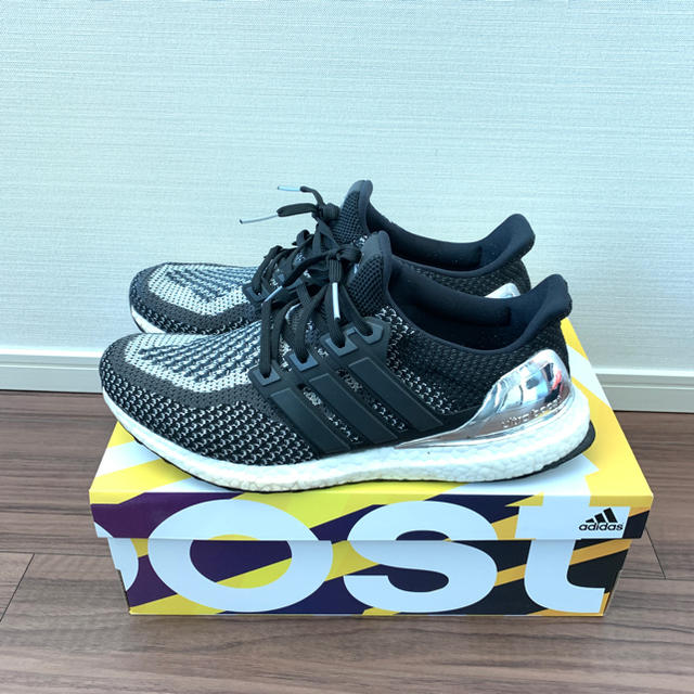 adidas(アディダス)のadidas ultra boost olympic silver 27.5cm メンズの靴/シューズ(スニーカー)の商品写真