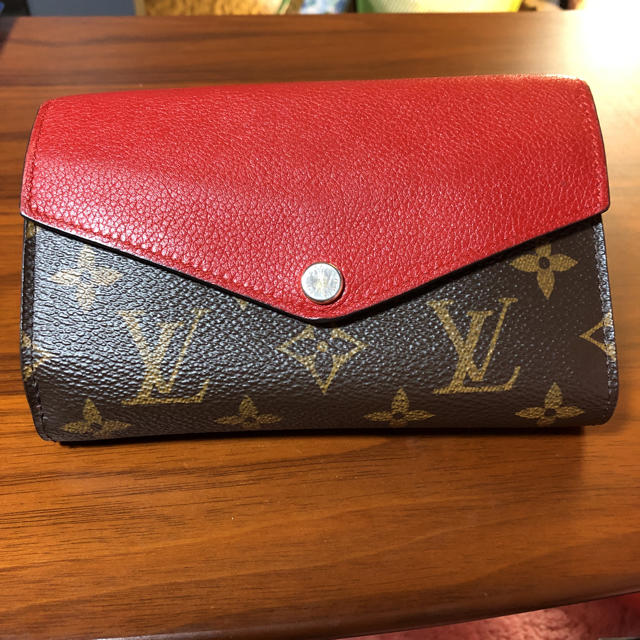 LOUIS VUITTON(ルイヴィトン)のLVモノグラム　ポルトフォイユパラス　スリーズ レディースのファッション小物(財布)の商品写真