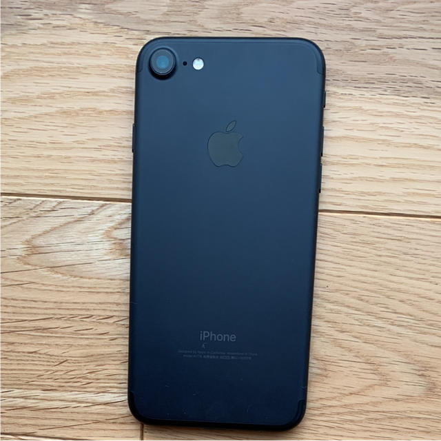 iPhone(アイフォーン)のiphone７ 本体 スマホ/家電/カメラのスマートフォン/携帯電話(スマートフォン本体)の商品写真