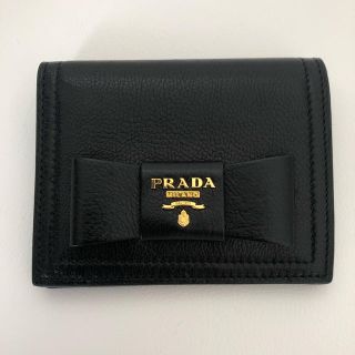 プラダ(PRADA)のプラダ PRADA☆リボン 二つ折り財布 (レザー)  美品(財布)