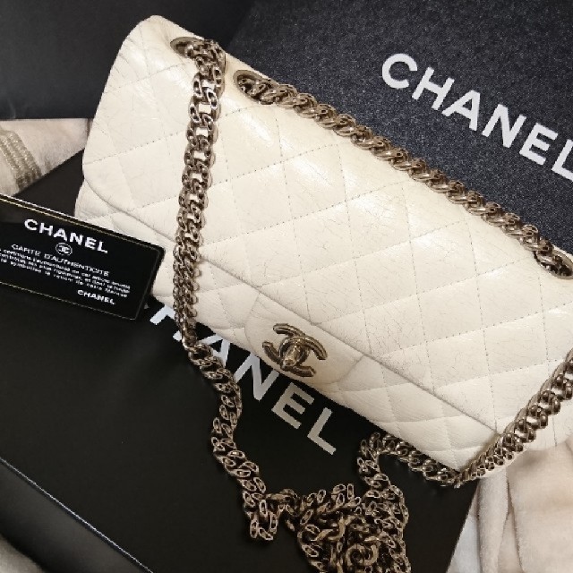 CHANEL(シャネル)の売り切れ レディースのバッグ(ショルダーバッグ)の商品写真