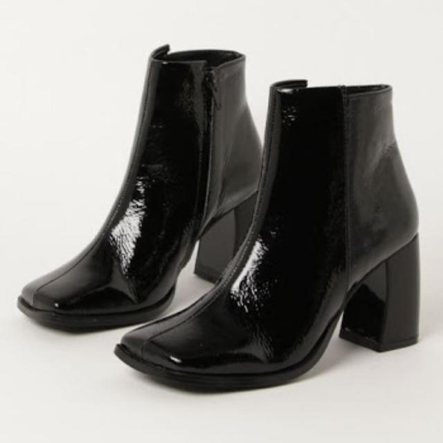 SLY(スライ)の定価半額以下 SQUARE TOE HEEL BOOTS スライ SLY ブーツ レディースの靴/シューズ(ブーツ)の商品写真