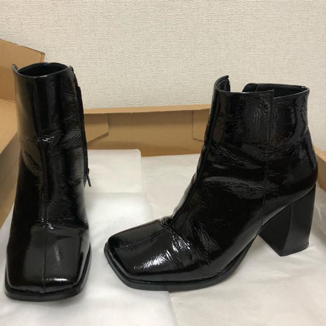 SLY(スライ)の定価半額以下 SQUARE TOE HEEL BOOTS スライ SLY ブーツ レディースの靴/シューズ(ブーツ)の商品写真