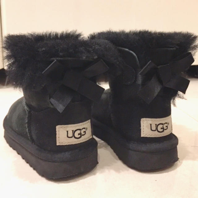 UGG(アグ)のUGG ミニベイリーボウ キッズ 14.5cm キッズ/ベビー/マタニティのベビー靴/シューズ(~14cm)(ブーツ)の商品写真