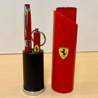 フェラーリ(Ferrari)のフェラーリ ボールペン&キーホルダーセット(キーホルダー)