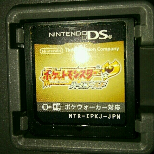 ニンテンドーDS(ニンテンドーDS)のポケモン　ハートゴールド エンタメ/ホビーのゲームソフト/ゲーム機本体(家庭用ゲームソフト)の商品写真