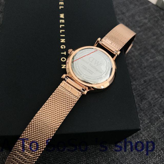 Daniel Wellington(ダニエルウェリントン)の年末のお値下げ中☆DW　32ミリ　人気アイテム　時計　ブラック レディースのファッション小物(腕時計)の商品写真