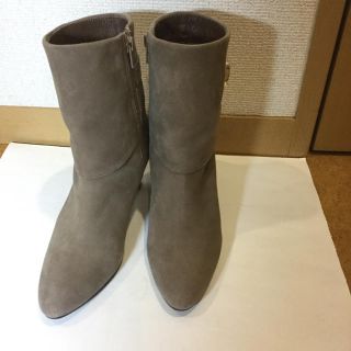 ニジュウサンク(23区)の23区  グレージュのブーツ  23㎝(ブーツ)