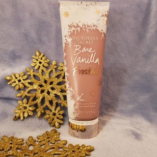 ヴィクトリアズシークレット(Victoria's Secret)の新作限定!ヴィクトリアシークレット☆Bare Vanilla Frosted☆(ボディローション/ミルク)