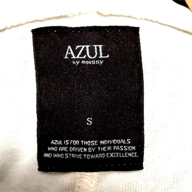 AZUL by moussy(アズールバイマウジー)のmoussy Tシャツ レディースのトップス(Tシャツ(長袖/七分))の商品写真