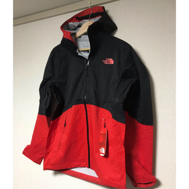 THE NORTH FACEマウンテンパーカーblack×red